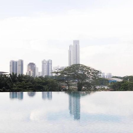 Seaview Condo Near Rf Mall, Food Court & Free Netflix Johor Bahru Dış mekan fotoğraf