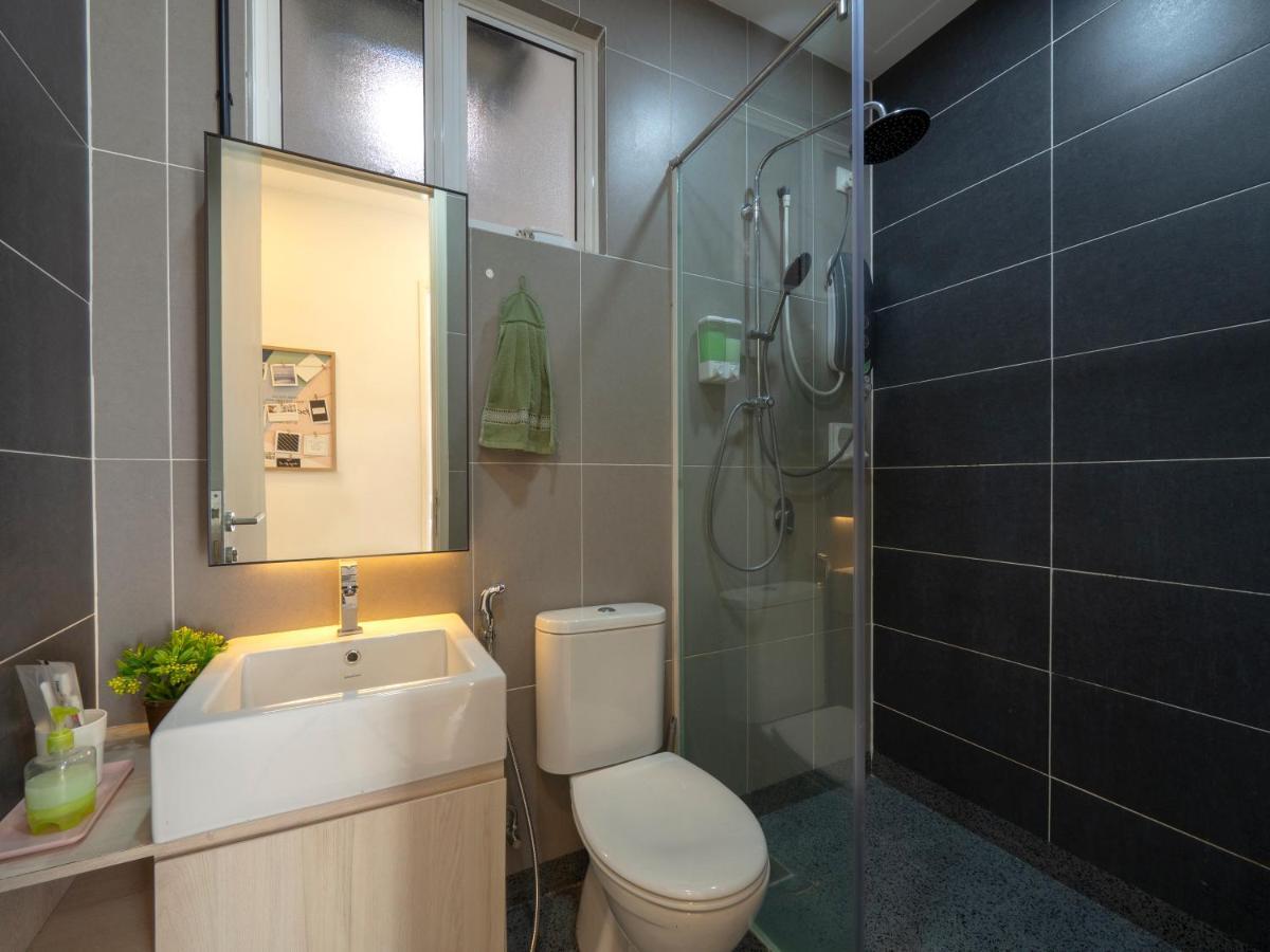 Seaview Condo Near Rf Mall, Food Court & Free Netflix Johor Bahru Dış mekan fotoğraf