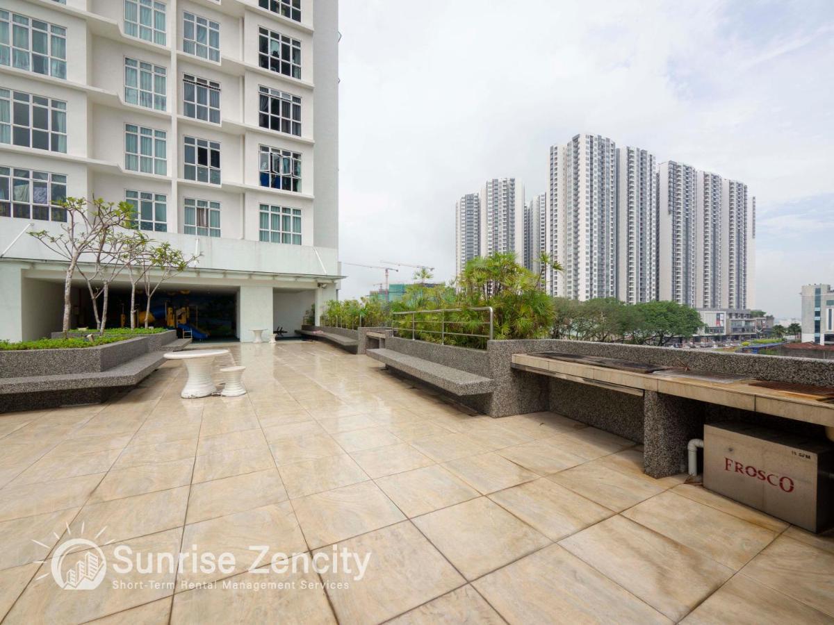 Seaview Condo Near Rf Mall, Food Court & Free Netflix Johor Bahru Dış mekan fotoğraf