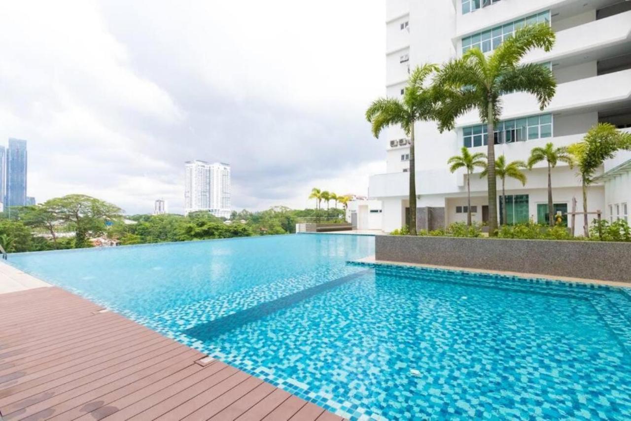 Seaview Condo Near Rf Mall, Food Court & Free Netflix Johor Bahru Dış mekan fotoğraf
