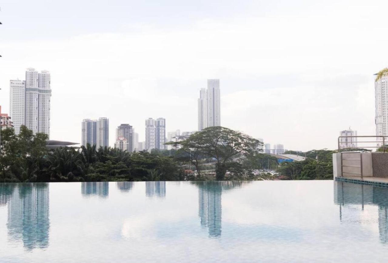 Seaview Condo Near Rf Mall, Food Court & Free Netflix Johor Bahru Dış mekan fotoğraf