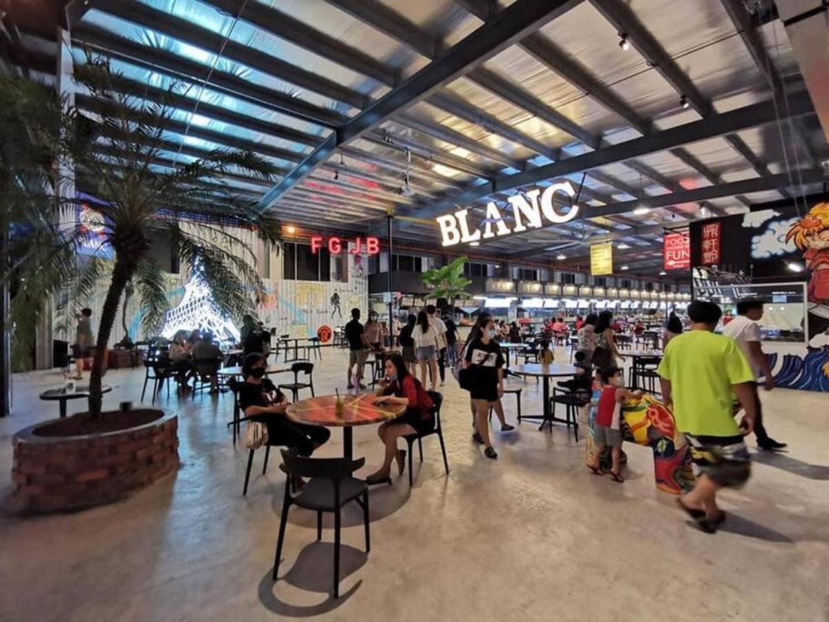 Seaview Condo Near Rf Mall, Food Court & Free Netflix Johor Bahru Dış mekan fotoğraf